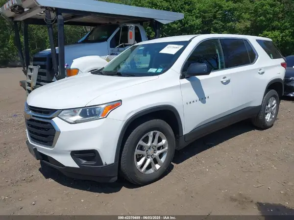 1GNEVFKW9JJ284484 2018 CHEVROLET TRAVERSE - Image 2