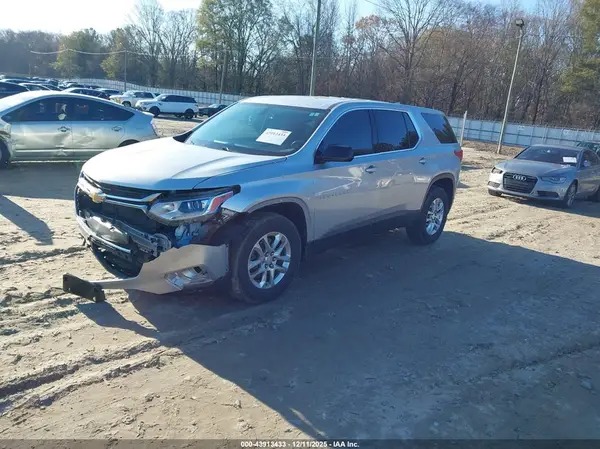1GNEVFKW9MJ104652 2021 CHEVROLET TRAVERSE - Image 2