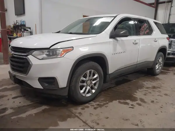 1GNEVFKW9MJ140552 2021 CHEVROLET TRAVERSE - Image 2