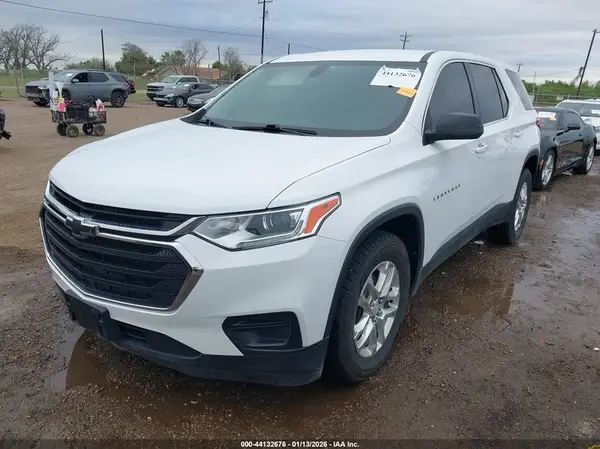 1GNEVFKW9MJ183806 2021 CHEVROLET TRAVERSE - Image 2