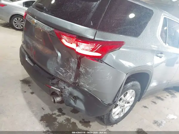 1GNEVFKW9MJ229621 2021 CHEVROLET TRAVERSE - Image 2