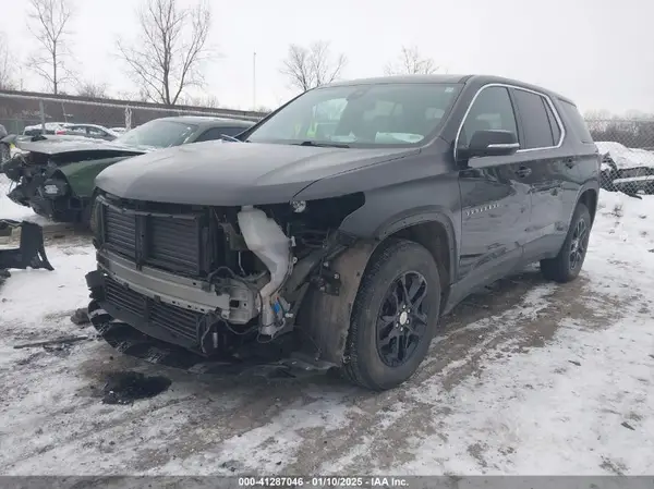 1GNEVFKW9PJ153242 2023 CHEVROLET TRAVERSE - Image 2