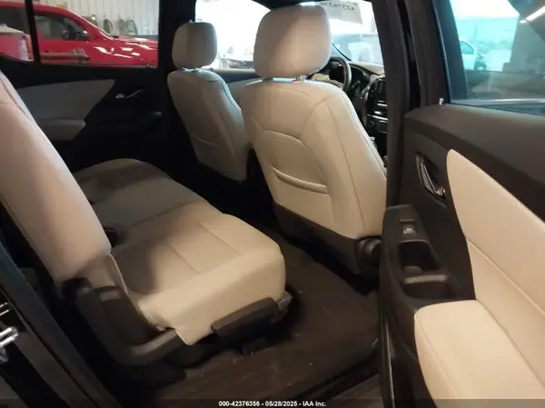1GNEVFKW9PJ325964 2023 CHEVROLET TRAVERSE - Image 8