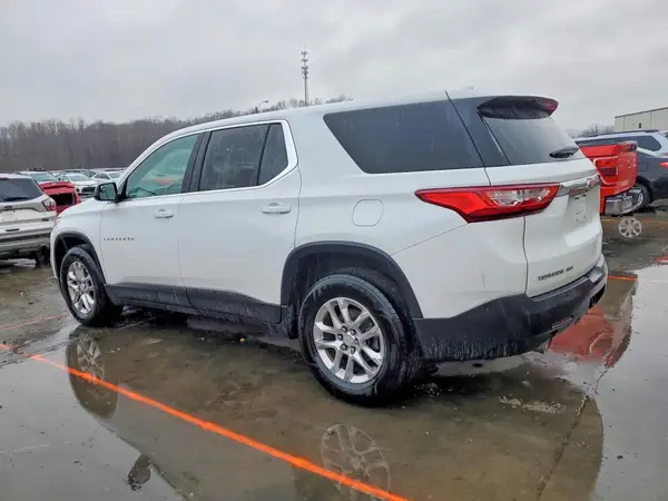 1GNEVFKWXJJ131385 2018 CHEVROLET TRAVERSE - Image 2
