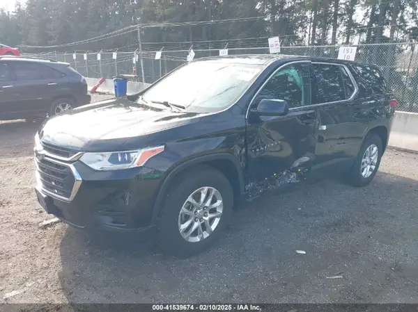 1GNEVFKWXJJ182952 2018 CHEVROLET TRAVERSE - Image 2