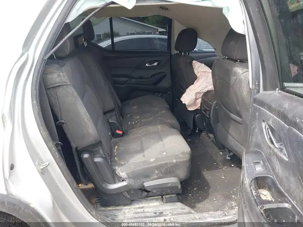 1GNEVFKWXJJ268276 2018 CHEVROLET TRAVERSE - Image 8