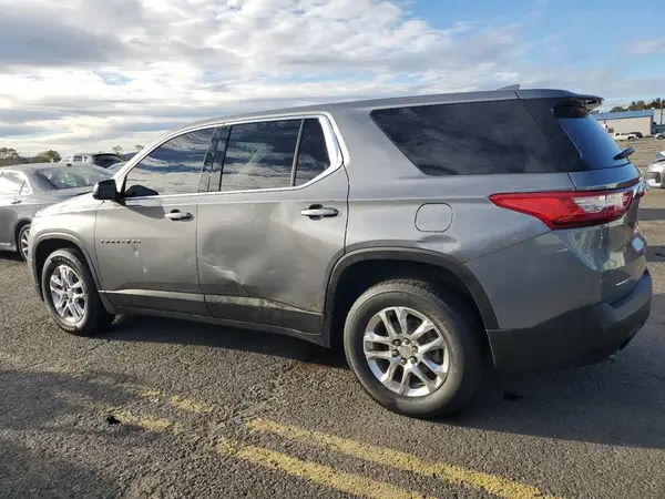 1GNEVFKWXKJ256596 2019 CHEVROLET TRAVERSE - Image 2