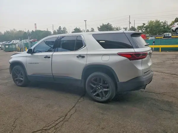 1GNEVFKWXLJ136265 2020 CHEVROLET TRAVERSE - Image 2