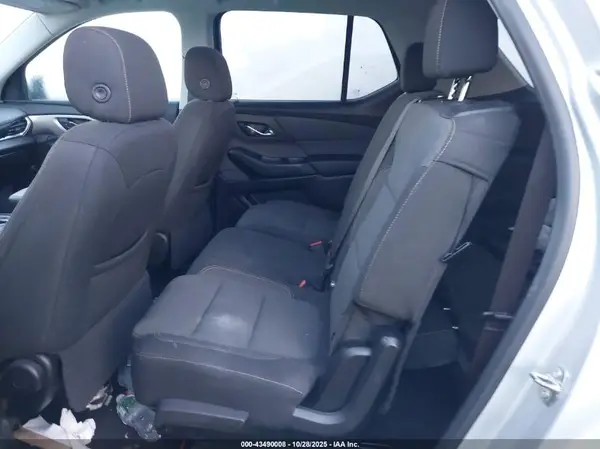1GNEVFKWXMJ135294 2021 CHEVROLET TRAVERSE - Image 8