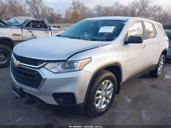 1GNEVFKWXMJ268315 2021 CHEVROLET TRAVERSE - Image 2