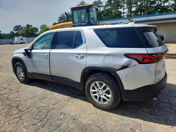 1GNEVFKWXNJ131134 2022 CHEVROLET TRAVERSE - Image 2