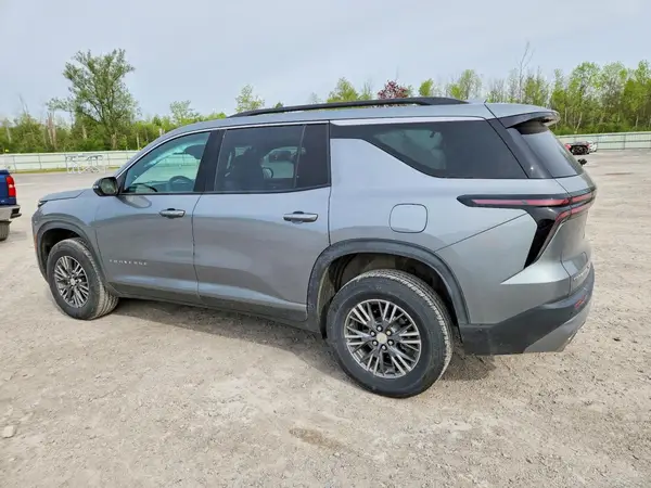 1GNEVGKS0TJ136116 2026 CHEVROLET TRAVERSE - Image 2