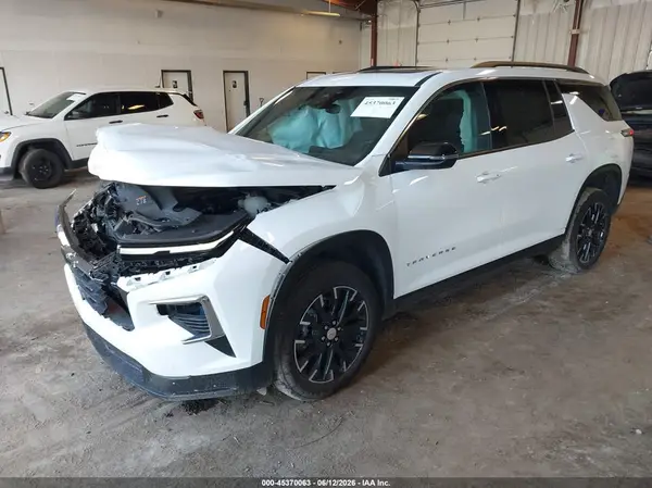 1GNEVGKS0TJ191486 2026 CHEVROLET TRAVERSE - Image 2