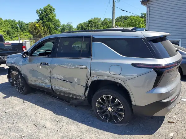 1GNEVGKS0TJ333867 2026 CHEVROLET TRAVERSE - Image 2