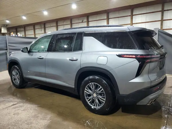 1GNEVGKS1TJ137288 2026 CHEVROLET TRAVERSE - Image 2