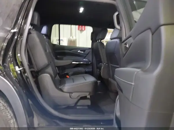 1GNEVGKS2TJ126123 2026 CHEVROLET TRAVERSE - Image 8