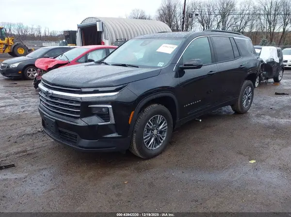 1GNEVGKS2TJ129636 2026 CHEVROLET TRAVERSE - Image 2