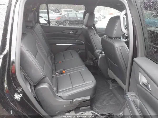 1GNEVGKS2TJ129636 2026 CHEVROLET TRAVERSE - Image 8