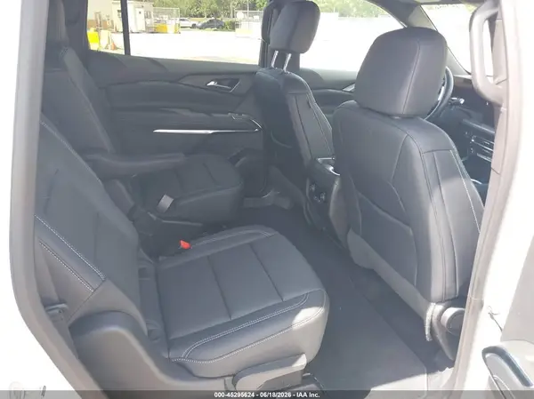 1GNEVGKS2TJ182689 2026 CHEVROLET TRAVERSE - Image 8