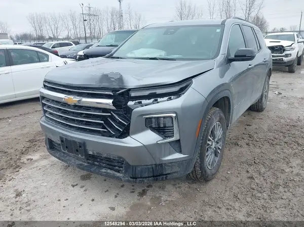 1GNEVGKS2TJ186533 2026 CHEVROLET TRAVERSE - Image 2