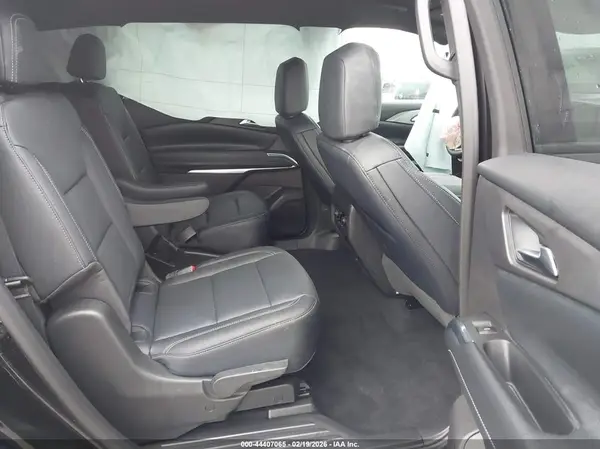 1GNEVGKS2TJ204688 2026 CHEVROLET TRAVERSE - Image 8