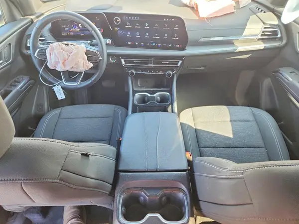 1GNEVGKS3TJ101814 2026 CHEVROLET TRAVERSE - Image 8