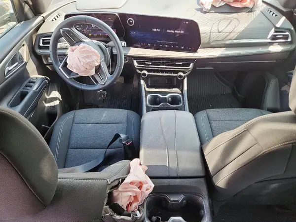 1GNEVGKS3TJ140371 2026 CHEVROLET TRAVERSE - Image 8