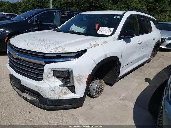 1GNEVGKS3TJ233889 2026 CHEVROLET TRAVERSE - Image 2