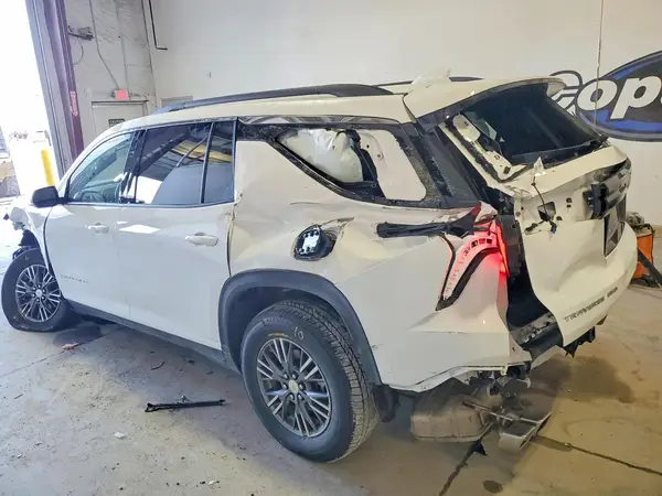 1GNEVGKS4TJ155073 2026 CHEVROLET TRAVERSE - Image 2