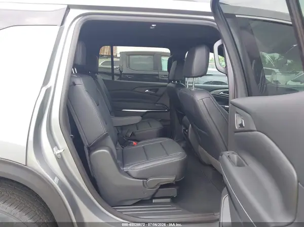 1GNEVGKS4TJ301388 2026 CHEVROLET TRAVERSE - Image 8