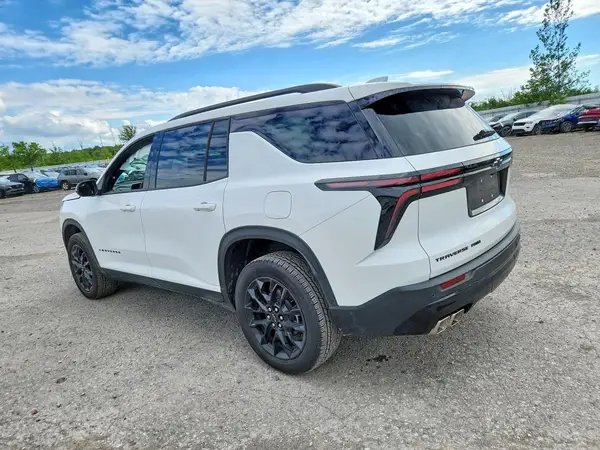 1GNEVGKS4TJ322323 2026 CHEVROLET TRAVERSE - Image 2