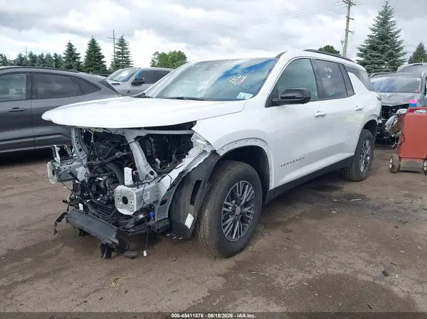 1GNEVGKS5TJ262682 2026 CHEVROLET TRAVERSE - Image 2