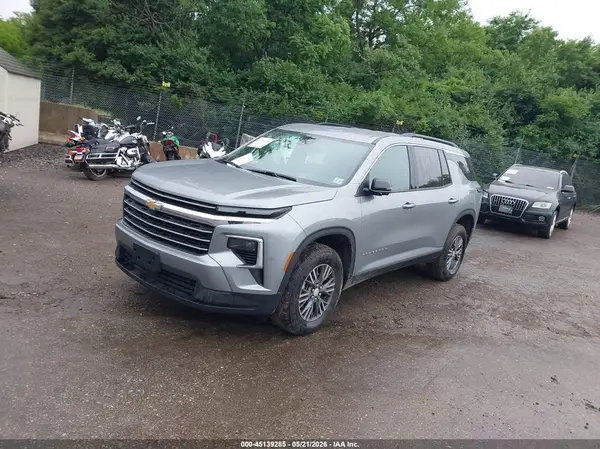 1GNEVGKS5TJ315641 2026 CHEVROLET TRAVERSE - Image 2