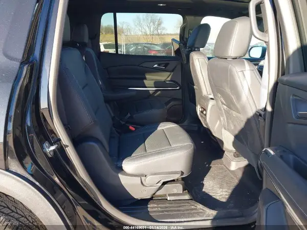 1GNEVGKS6TJ133110 2026 CHEVROLET TRAVERSE - Image 8