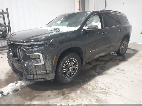 1GNEVGKS6TJ180542 2026 CHEVROLET TRAVERSE - Image 2