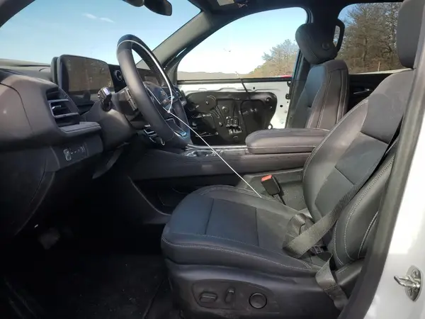 2024 CHEVROLET TRAVERSE auction photo 7