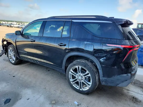 1GNEVGKS7TJ103730 2026 CHEVROLET TRAVERSE - Image 2