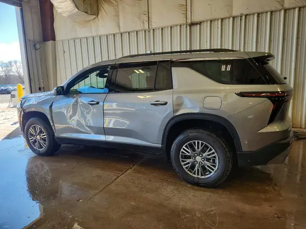 1GNEVGKS7TJ223026 2026 CHEVROLET TRAVERSE - Image 2
