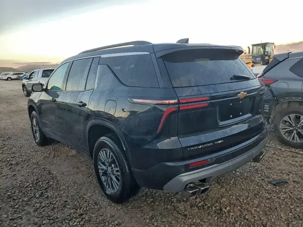 1GNEVGKS8RJ189803 2024 CHEVROLET TRAVERSE - Image 2