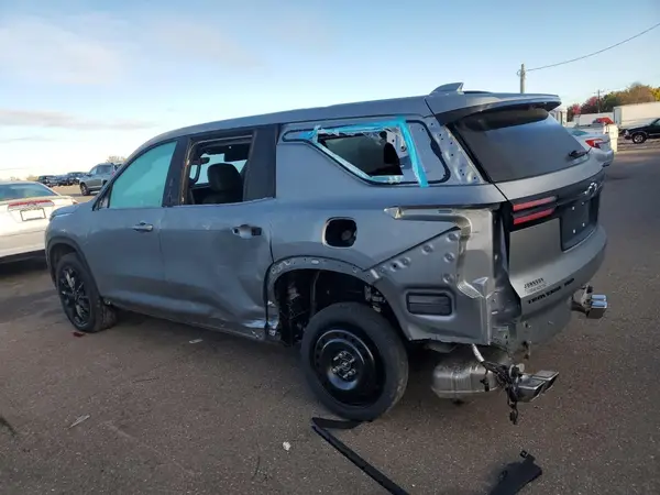 1GNEVGKS8TJ113845 2026 CHEVROLET TRAVERSE - Image 2
