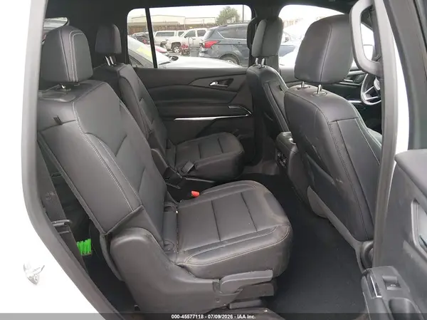 1GNEVGKS8TJ128975 2026 CHEVROLET TRAVERSE - Image 8