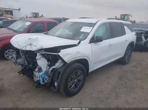 1GNEVGKS8TJ147560 2026 CHEVROLET TRAVERSE - Image 2