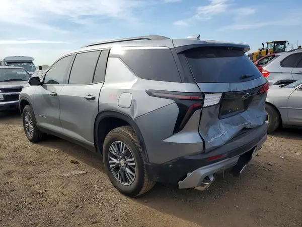 1GNEVGKS8TJ212035 2026 CHEVROLET TRAVERSE - Image 2