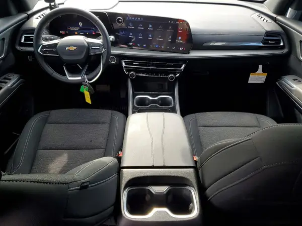 1GNEVGKS8TJ212035 2026 CHEVROLET TRAVERSE - Image 8