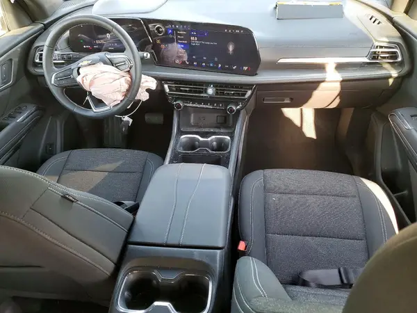 1GNEVGKS8TJ240689 2026 CHEVROLET TRAVERSE - Image 8