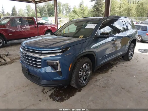 1GNEVGKS9TJ273684 2026 CHEVROLET TRAVERSE - Image 2