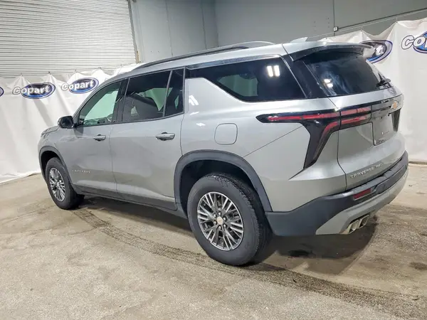 1GNEVGKSXTJ148631 2026 CHEVROLET TRAVERSE - Image 2