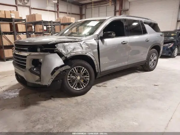 1GNEVGKSXTJ149312 2026 CHEVROLET TRAVERSE - Image 2