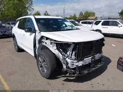 1GNEVGKSXTJ250463 2026 CHEVROLET TRAVERSE