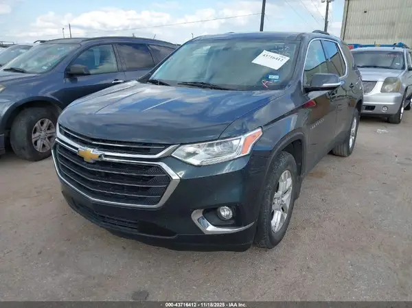 1GNEVGKW0JJ228245 2018 CHEVROLET TRAVERSE - Image 2